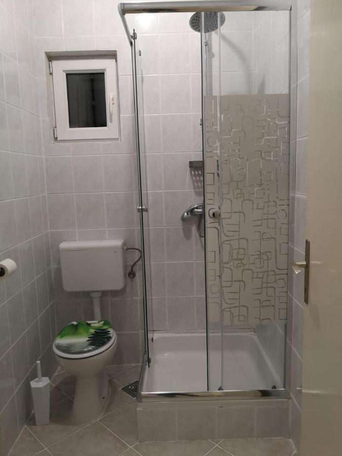 Apartmani Ljuba Rogoznica  Bagian luar foto
