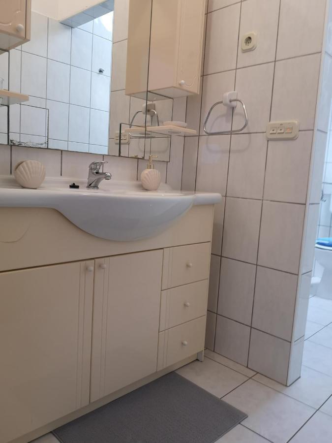 Apartmani Ljuba Rogoznica  Bagian luar foto